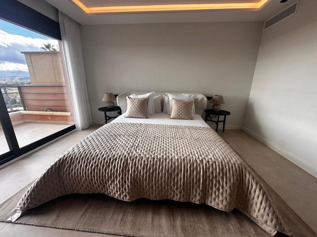 Appartement avec 3 Chambres  à Nueva Andalucía