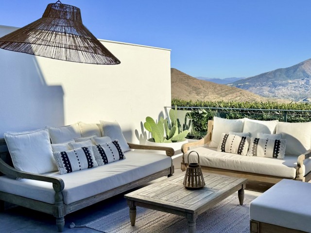 3 Bedrooms Townhouse in Elviria