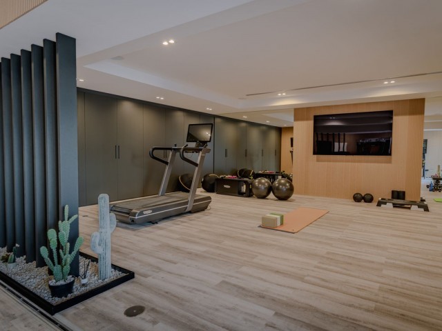 5 Bedrooms Villa in Mijas Golf