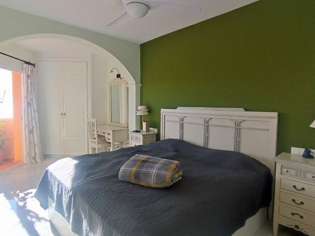 3 Bedrooms Apartment in Calahonda