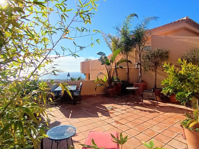 3 Bedrooms Apartment in Calahonda