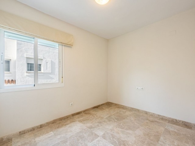 3 Slaapkamer Rijtjeshuis in Nueva Andalucía