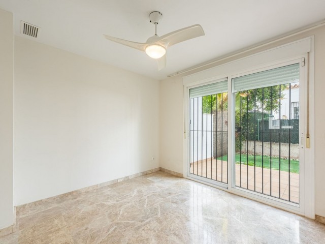 3 Schlafzimmer Reihenhaus in Nueva Andalucía