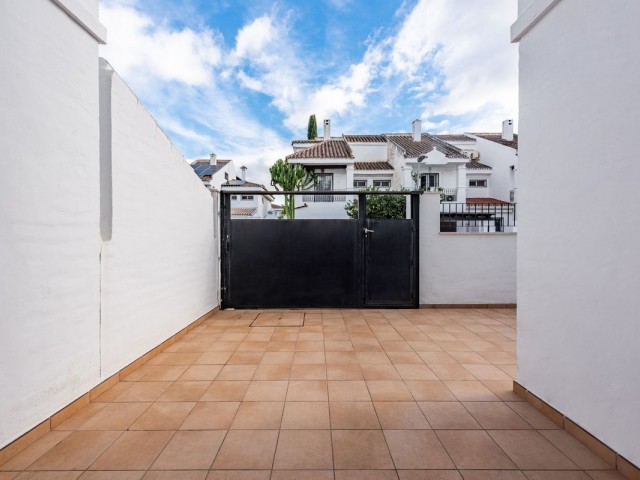 3 Schlafzimmer Reihenhaus in Nueva Andalucía