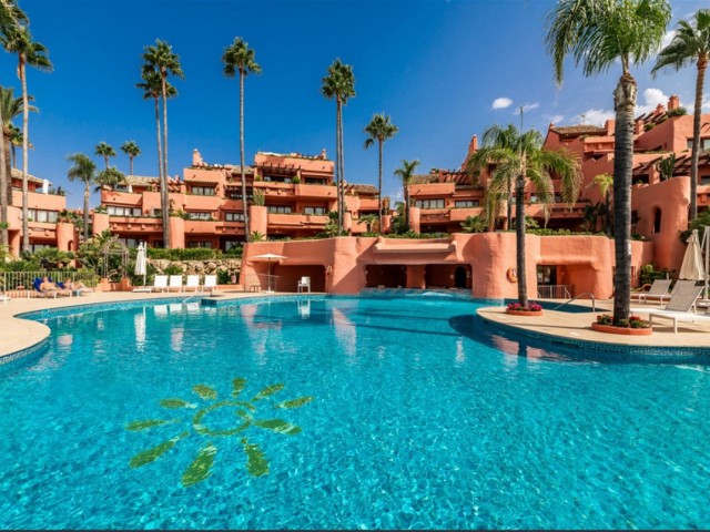 Penthouse in New Golden Mile