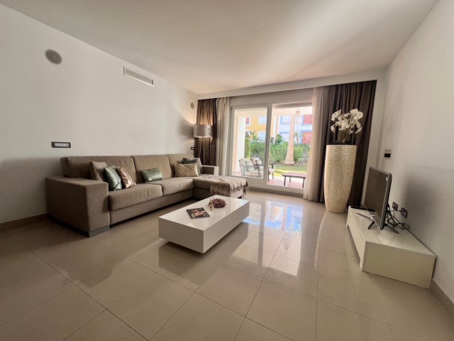 2 Bedrooms Apartment in Estepona