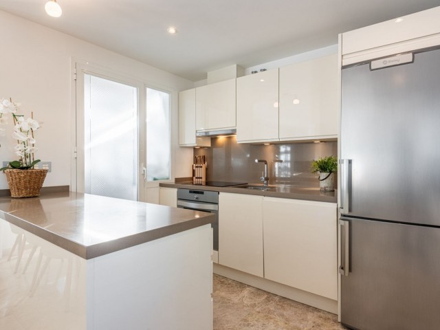 3 Bedrooms Apartment in Nueva Andalucía