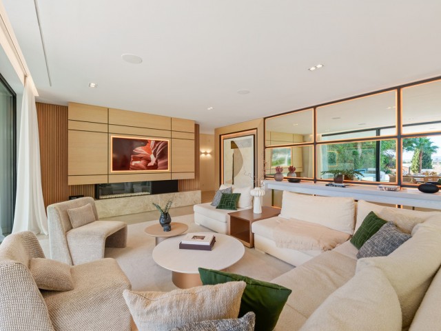 5 Schlafzimmer Villa in Nueva Andalucía