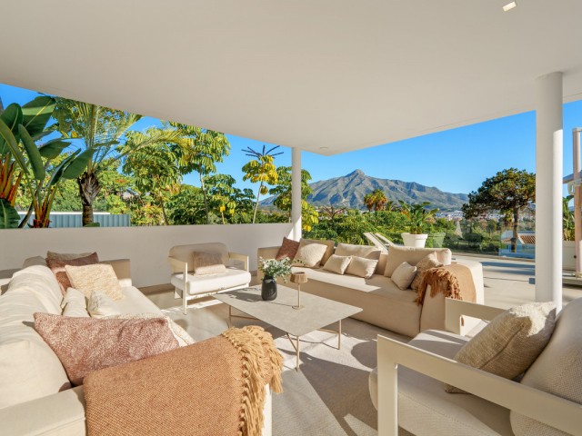 5 Schlafzimmer Villa in Nueva Andalucía
