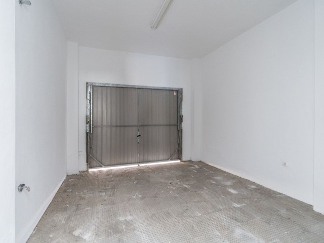 Maison mitoyenne avec 3 Chambres  à Nueva Andalucía