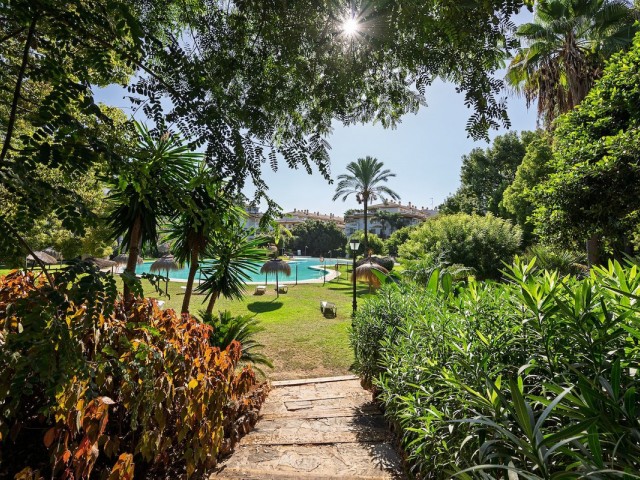 2 Bedrooms Apartment in Puerto Banús