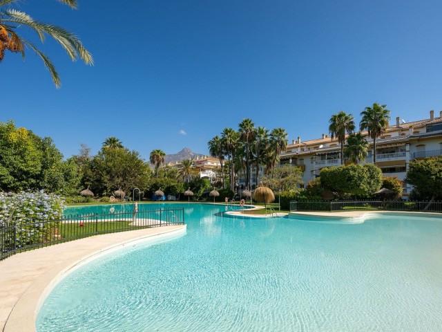 2 Bedrooms Apartment in Puerto Banús