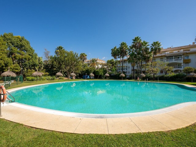2 Bedrooms Apartment in Puerto Banús