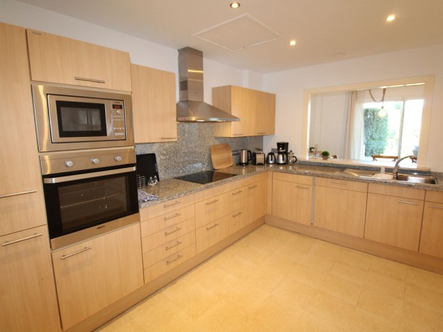 Appartement avec 3 Chambres  à San Roque Club