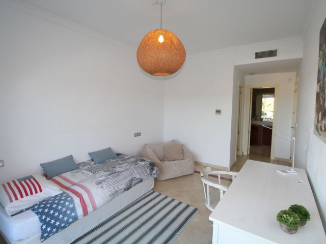 Appartement avec 3 Chambres  à San Roque Club