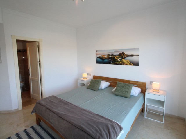 Appartement avec 3 Chambres  à San Roque Club