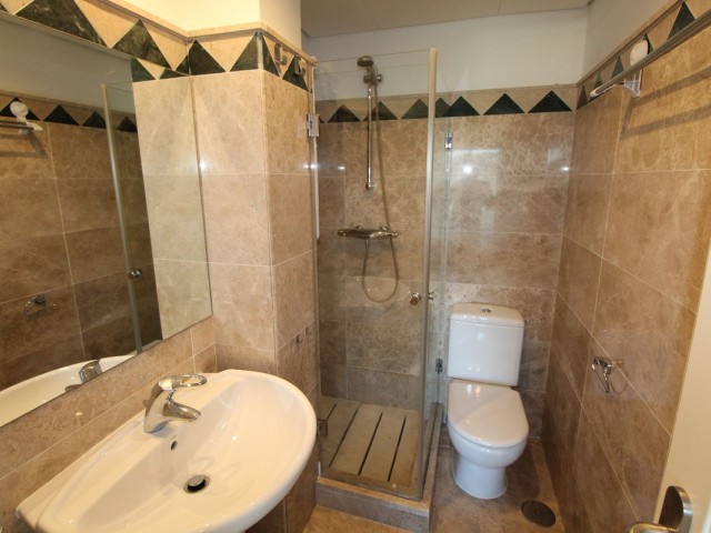 Appartement avec 3 Chambres  à San Roque Club