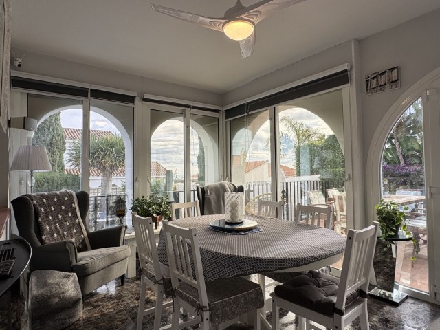 4 Bedrooms Villa in La Duquesa