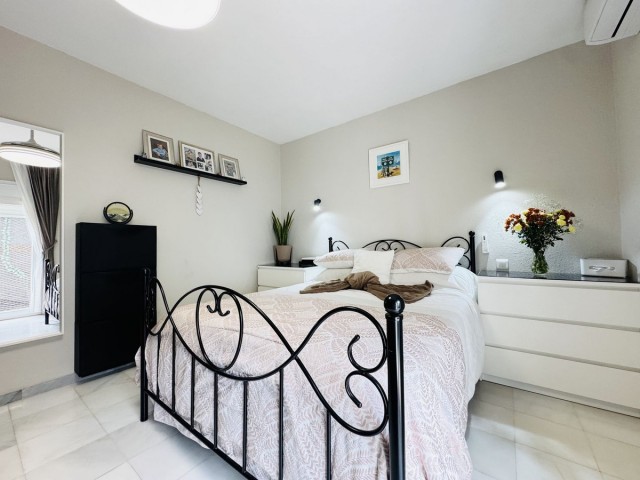 4 Bedrooms Villa in La Duquesa