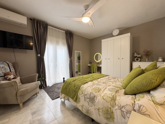 4 Bedrooms Villa in La Duquesa