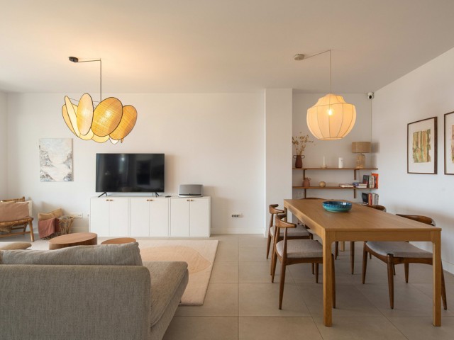 Appartement avec 4 Chambres  à Estepona