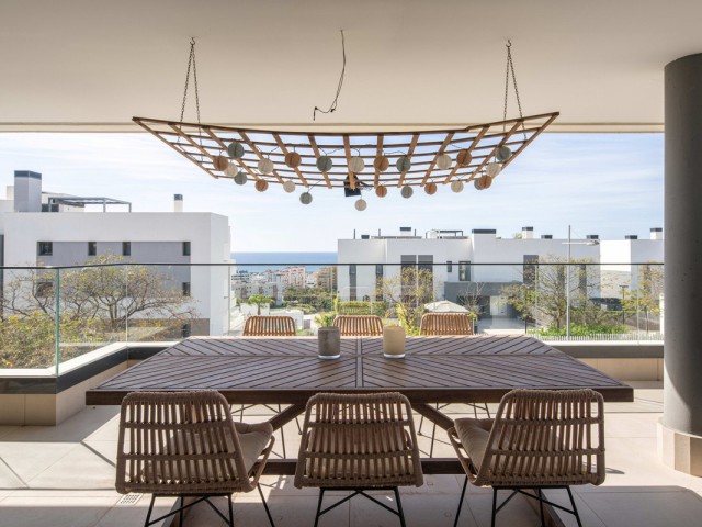 Appartement avec 4 Chambres  à Estepona