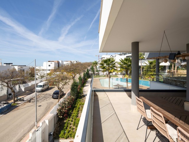 Appartement avec 4 Chambres  à Estepona