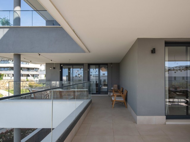 Appartement avec 4 Chambres  à Estepona