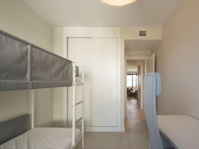 Appartement avec 4 Chambres  à Estepona