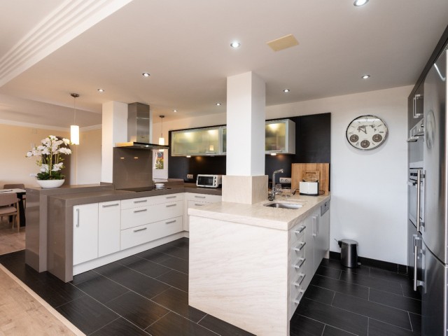 Penthouse in Estepona