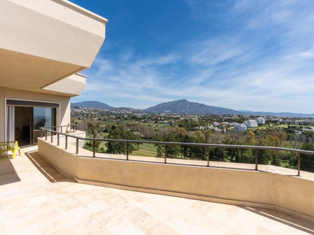 Penthouse in Estepona