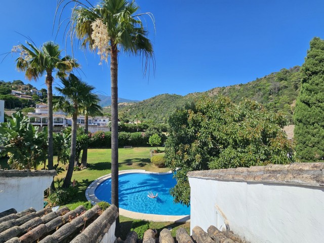 3 Bedrooms Townhouse in Benahavís