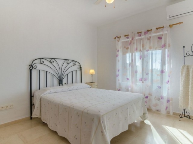 4 Bedrooms Villa in Estepona