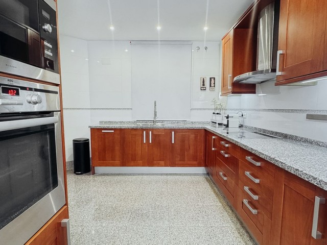 3 Bedrooms Apartment in Estepona