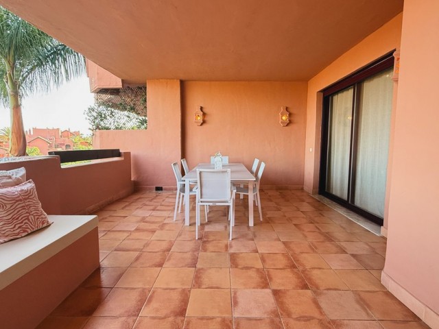 3 Bedrooms Apartment in Estepona
