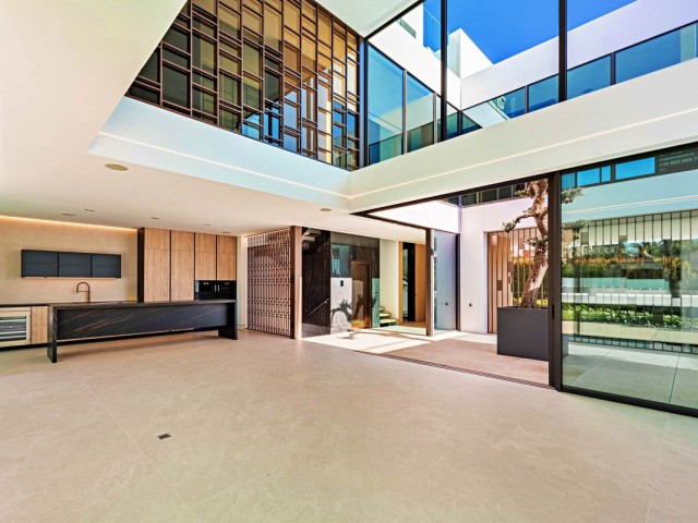 3 Bedrooms Villa in The Golden Mile