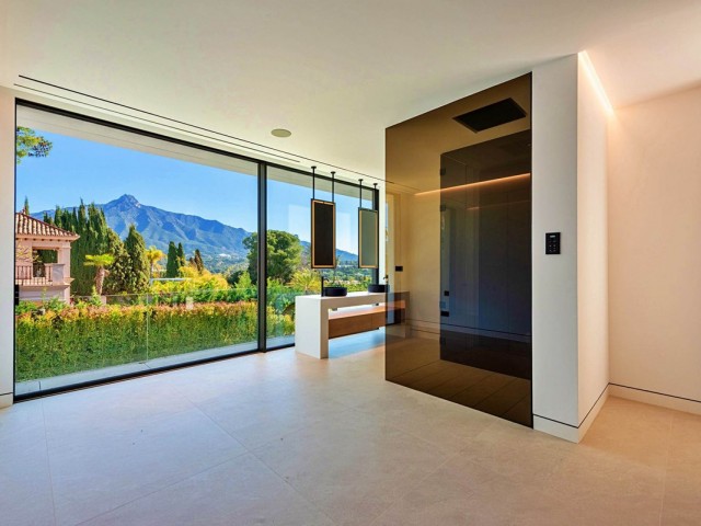 3 Bedrooms Villa in The Golden Mile