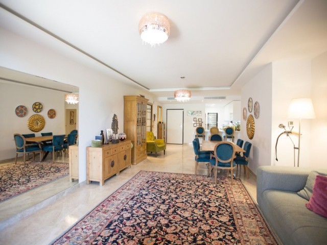 2 Soveroms Leilighet i Nueva Andalucía