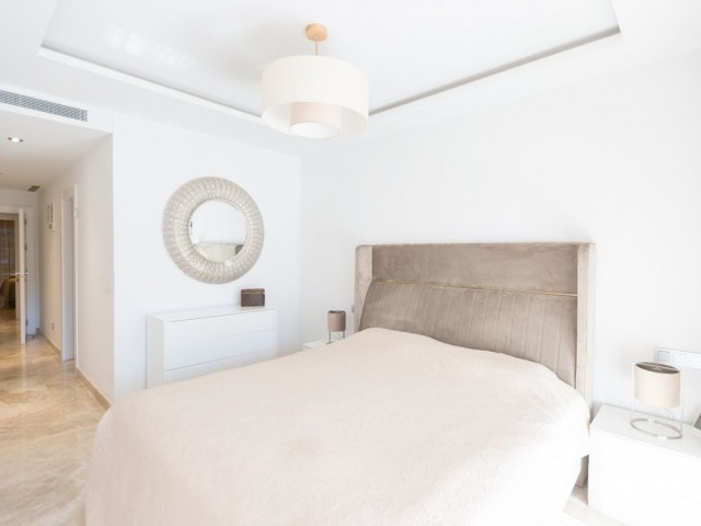 2 Soveroms Leilighet i Nueva Andalucía