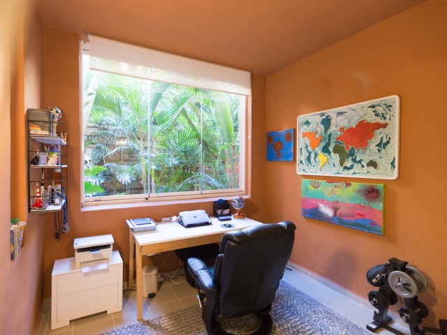 2 Soveroms Leilighet i Nueva Andalucía