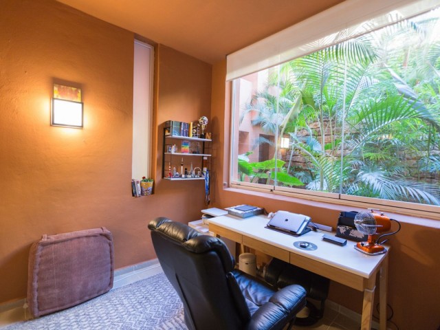 2 Soveroms Leilighet i Nueva Andalucía