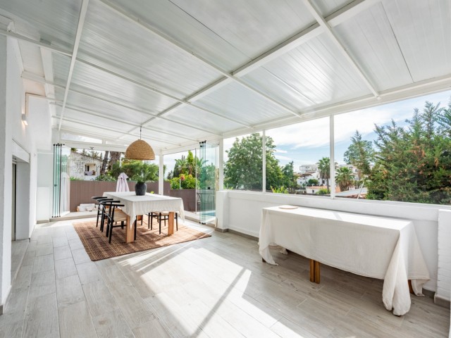 3 Bedrooms Villa in Nueva Andalucía