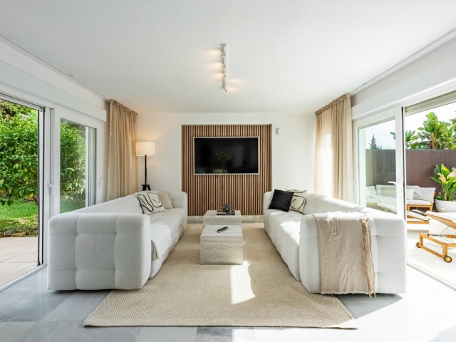 3 Bedrooms Villa in Nueva Andalucía