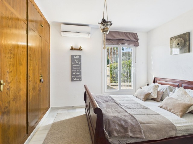 4 Bedrooms Villa in Estepona