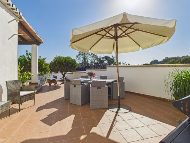 4 Bedrooms Villa in Estepona