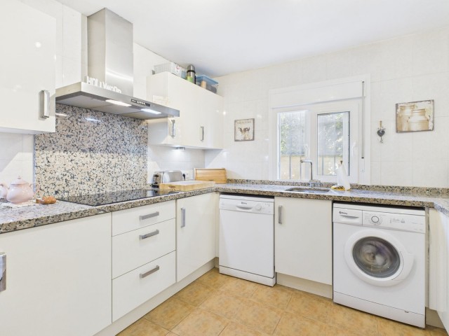 4 Bedrooms Villa in Estepona