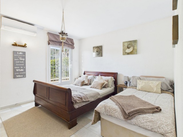 4 Bedrooms Villa in Estepona