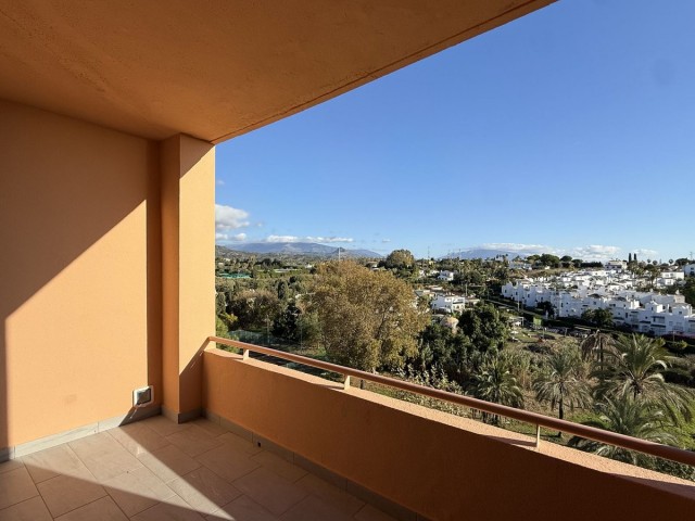 3 Bedrooms Apartment in Estepona