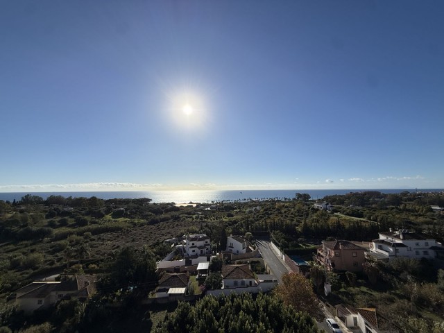 3 Bedrooms Apartment in Estepona