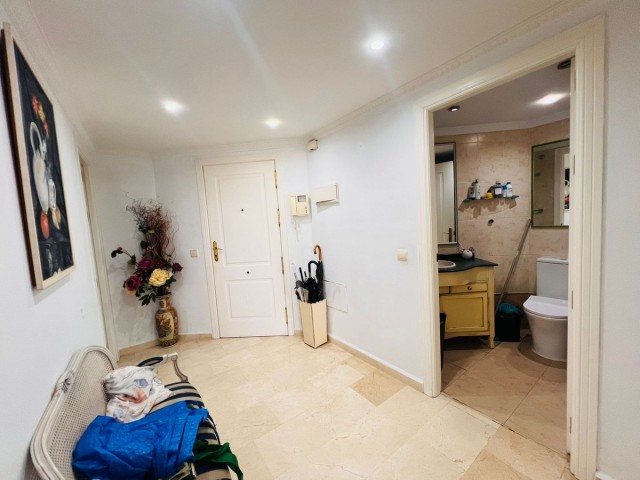 Apartment, Marbella, R5236585